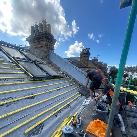 New Roof Installation & Liquid Rubber Overlay in Clapham